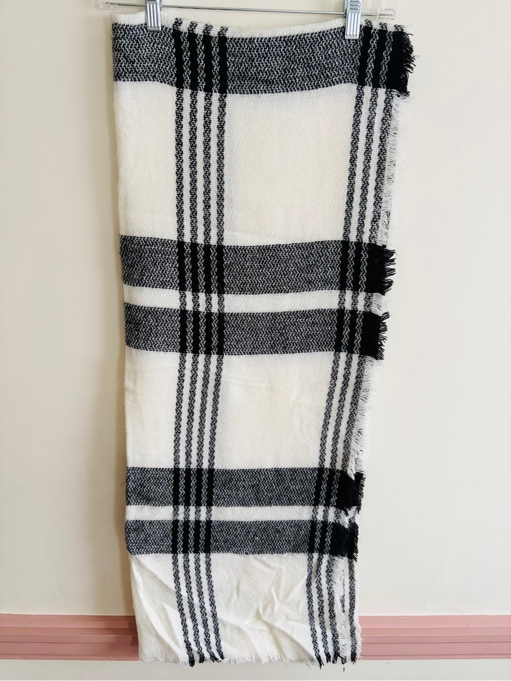 Merona Black and White Plaid Blanket Scarf with Fringe